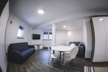 Фото номера Дом с 1 спальней Дома для отпуска Villa Tower Nad Jeziorem Nyskim г. Skorochów 15