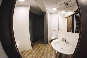 Фото номера Дом с 1 спальней Дома для отпуска Villa Tower Nad Jeziorem Nyskim г. Skorochów 24