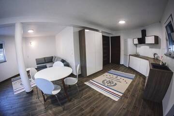 Фото номера Дом с 1 спальней Дома для отпуска Villa Tower Nad Jeziorem Nyskim г. Skorochów 28