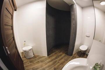Фото номера Дом с 1 спальней Дома для отпуска Villa Tower Nad Jeziorem Nyskim г. Skorochów 23