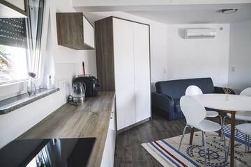 Фото номера Дом с 1 спальней Дома для отпуска Villa Tower Nad Jeziorem Nyskim г. Skorochów 6